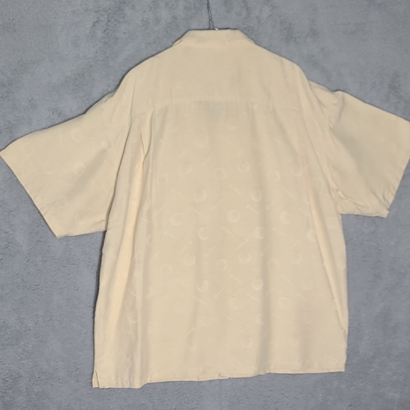 Big Dogs Cream Casual Button Down Shirt with Textured Pattern - Picture 6 of 8